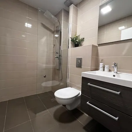Apartmani Cvitanovic Baska Voda Exterior photo